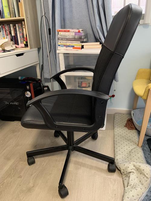 各种家具 日用品 健身器材等出售
